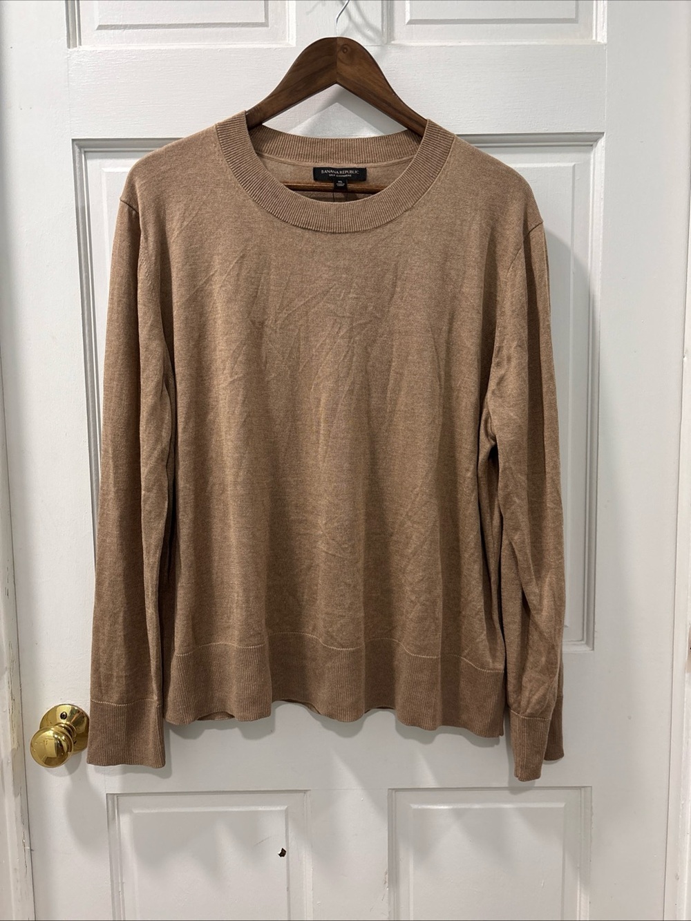 Banana Republic Women’s Silk Cashmere Crew Neck Sweater XL Lt Brown NWT Preppy
